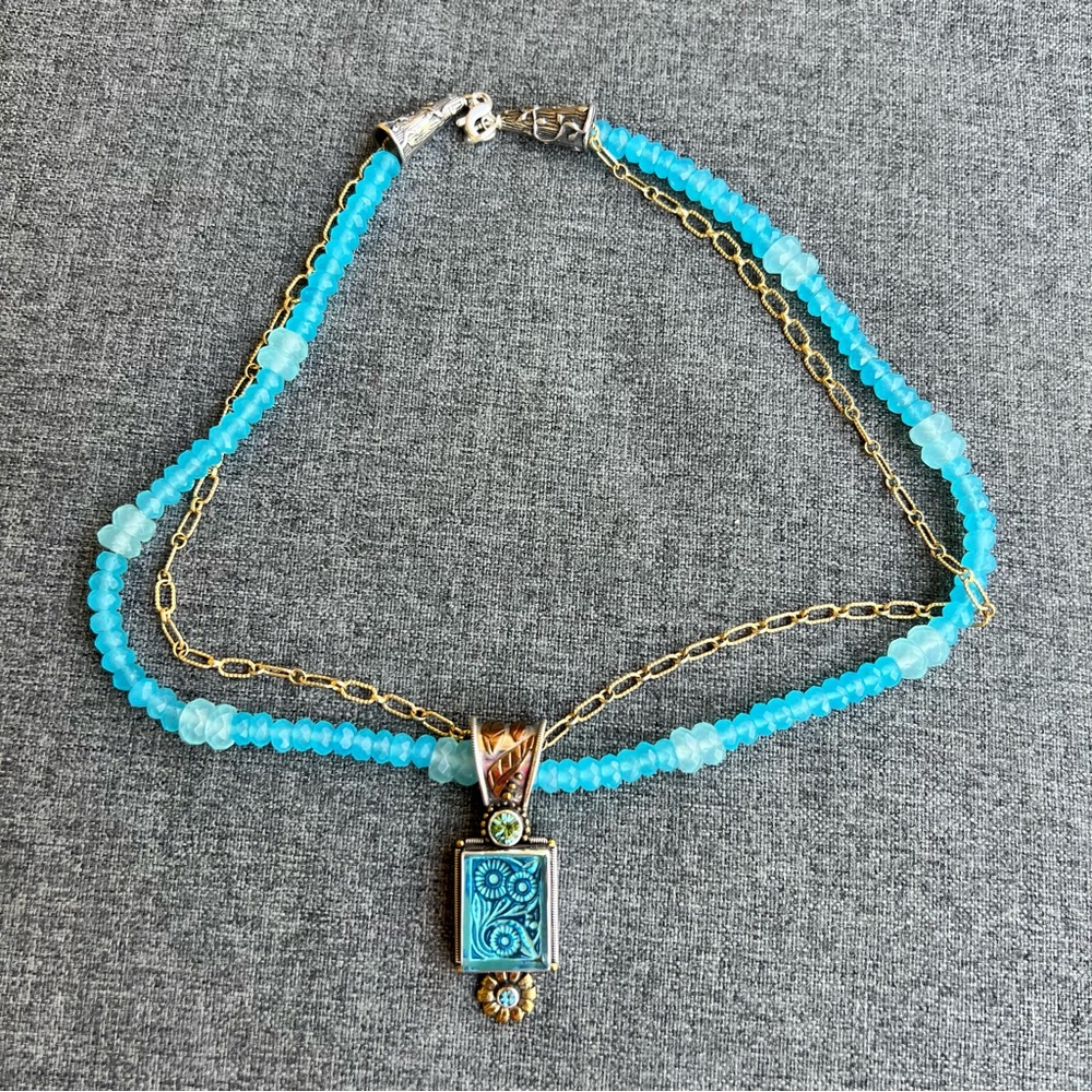 Mars And Valentine Blue Beaded Necklace with Floral Pendant and Gold Chain